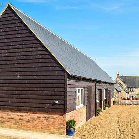 Bluebell Cottage At The Old Tractor Barn Brackley  Eksteriør bilde
